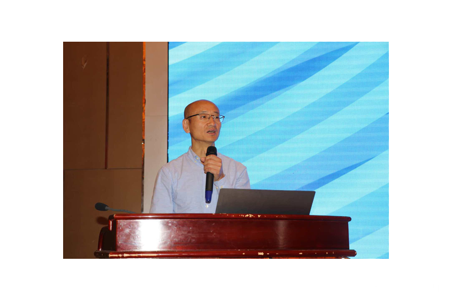 中集華駿半掛車燈塔工廠總經(jīng)理洪光 中集華駿半掛車燈塔工廠總經(jīng)理洪光